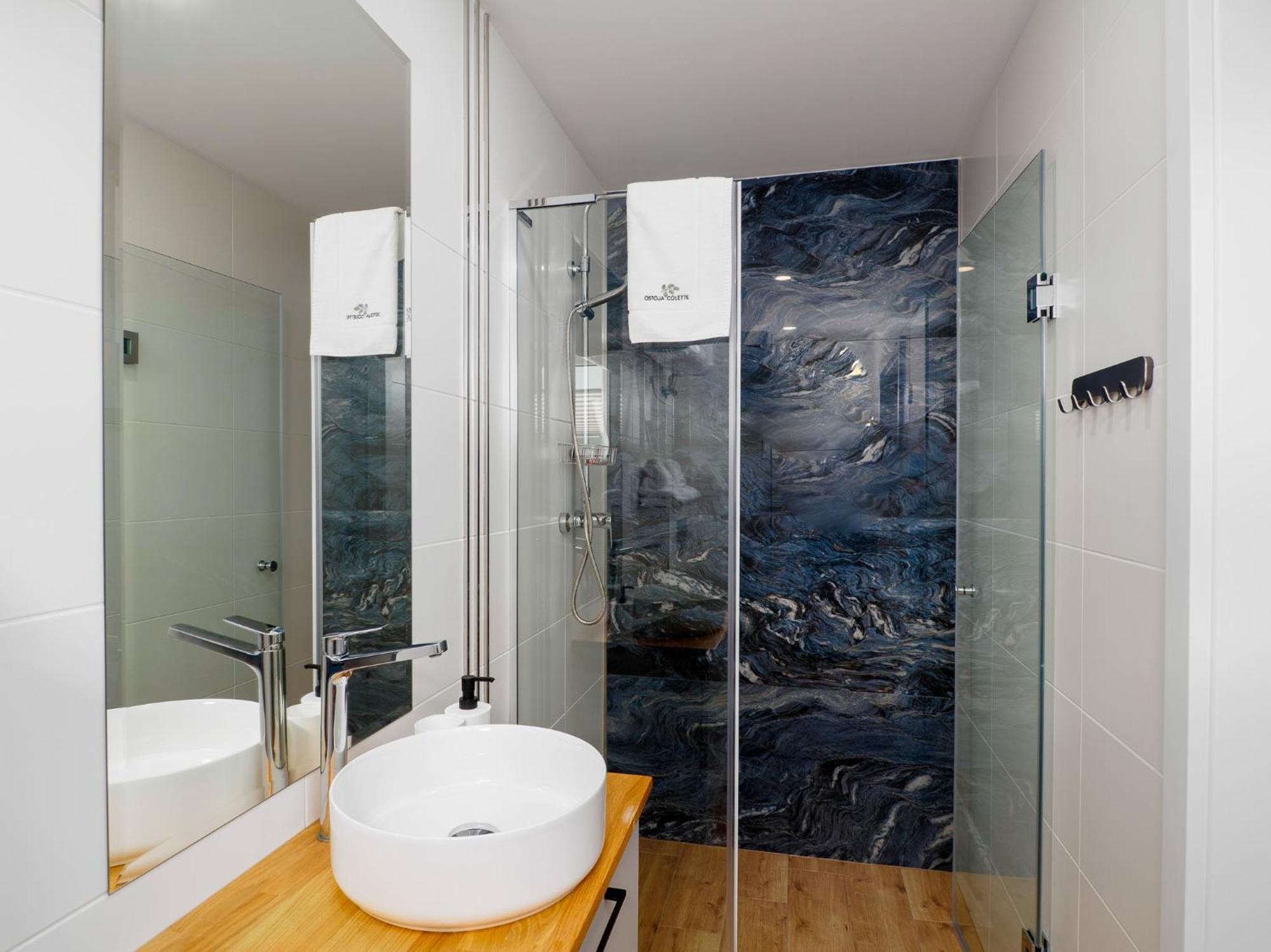 Ostoja Colette Apartment Ярославец Екстериор снимка