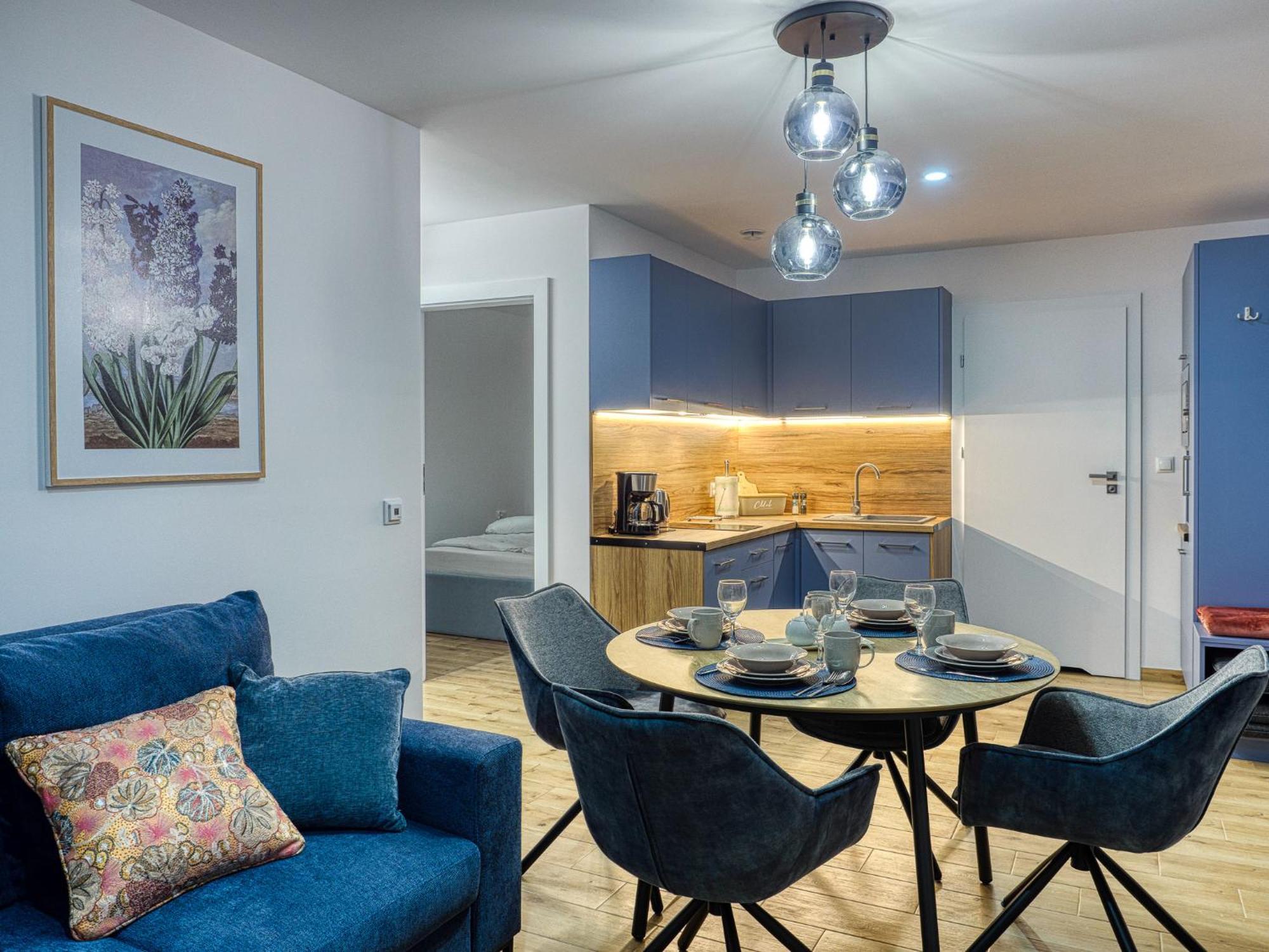 Ostoja Colette Apartment Ярославец Екстериор снимка