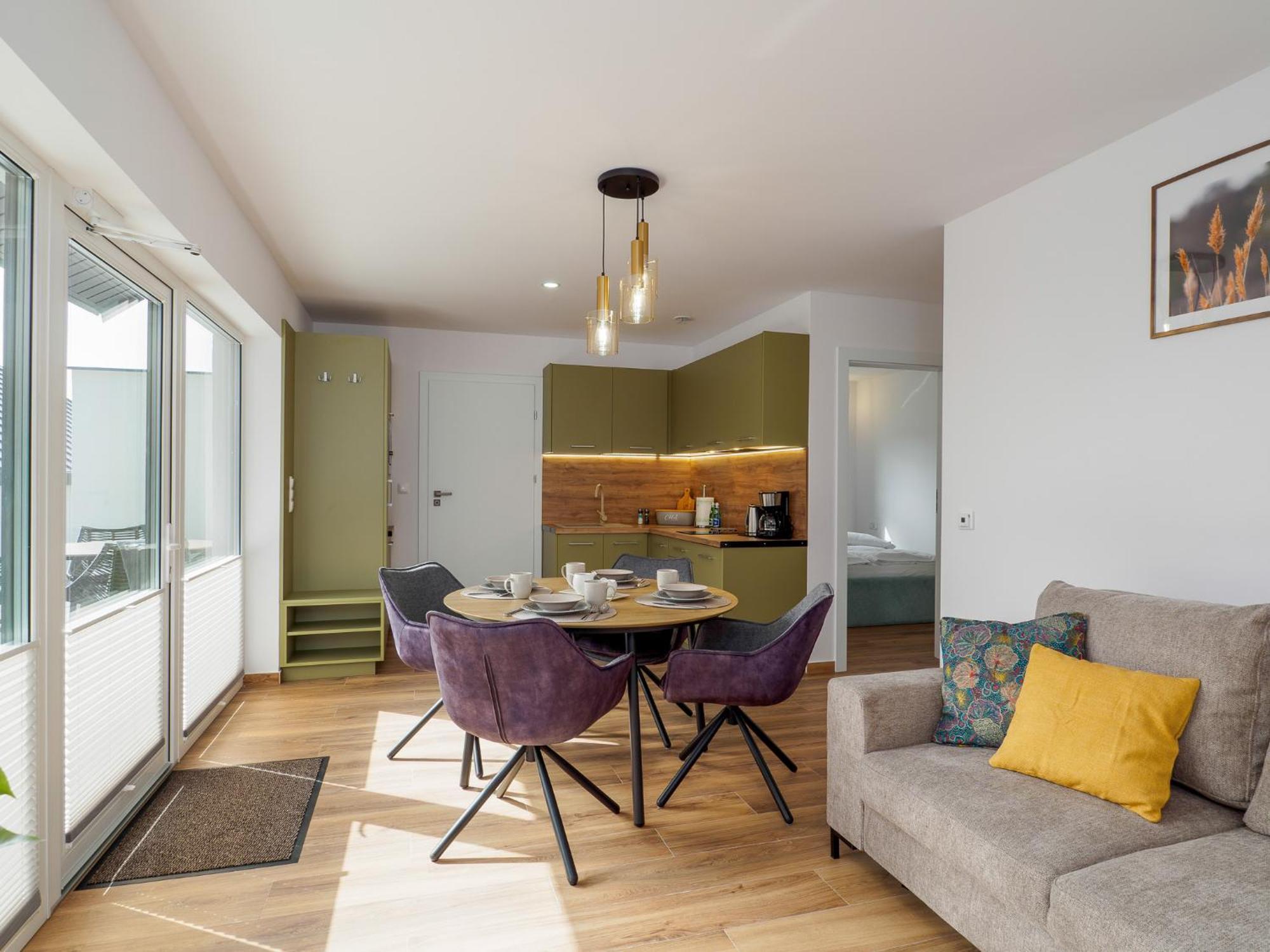 Ostoja Colette Apartment Ярославец Екстериор снимка