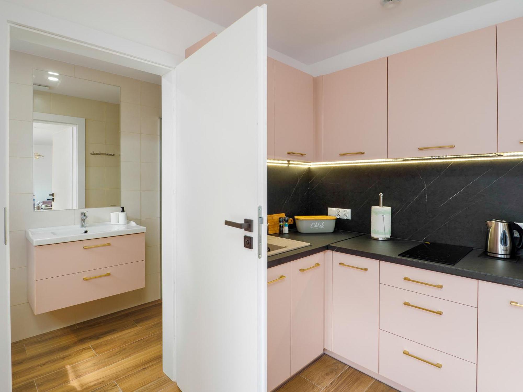 Ostoja Colette Apartment Ярославец Екстериор снимка