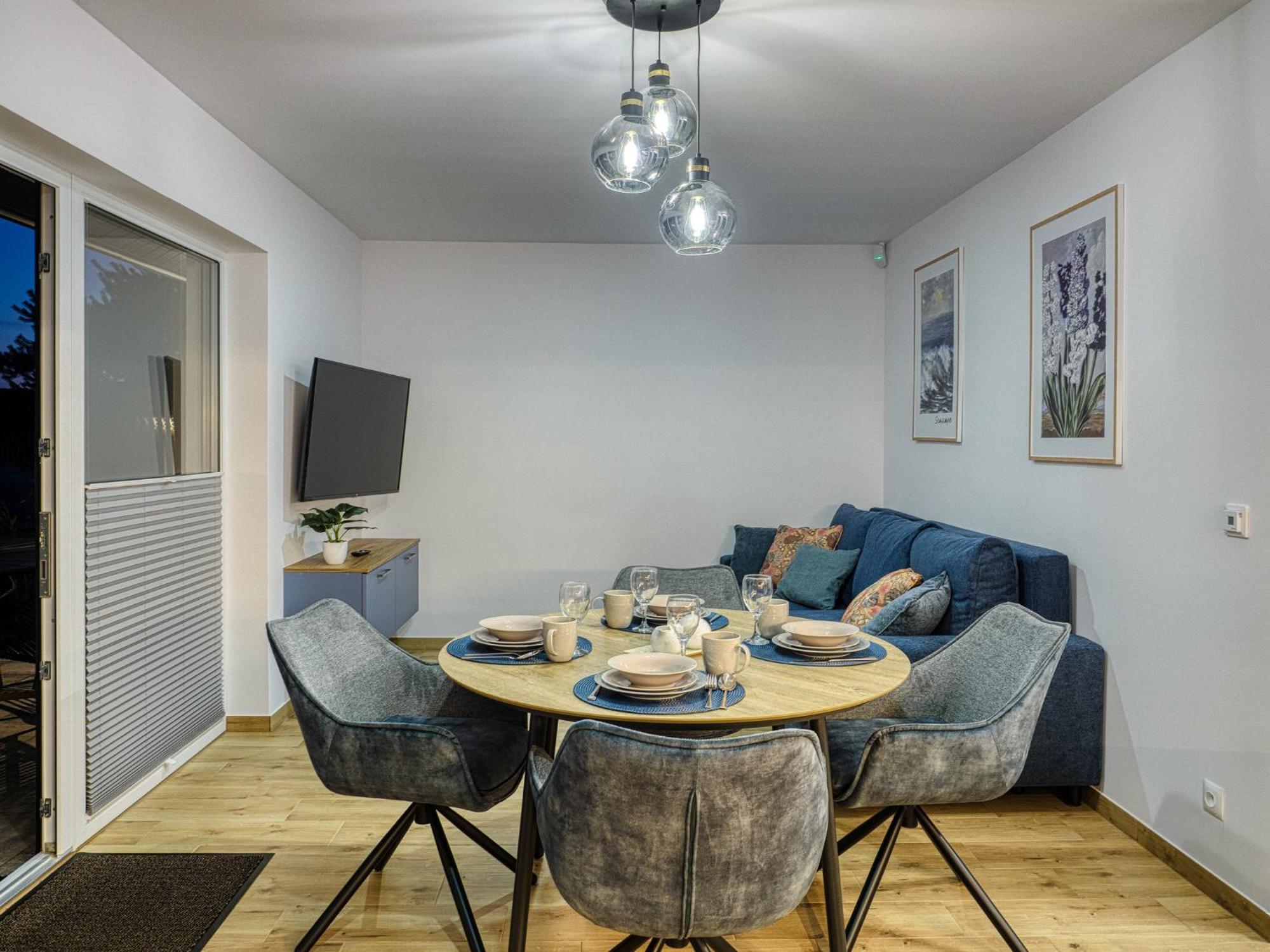 Ostoja Colette Apartment Ярославец Екстериор снимка